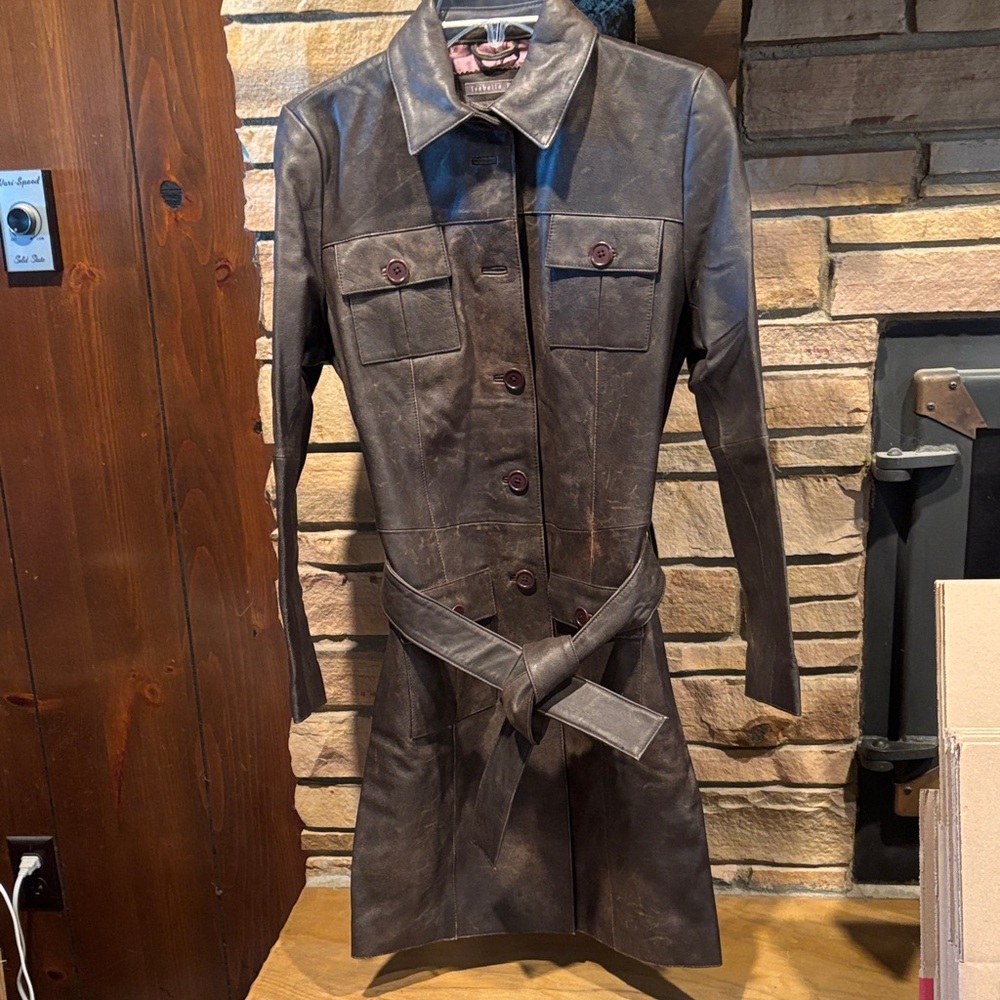 Elegant Distressed Dark Brown Leather Belted Jacket!